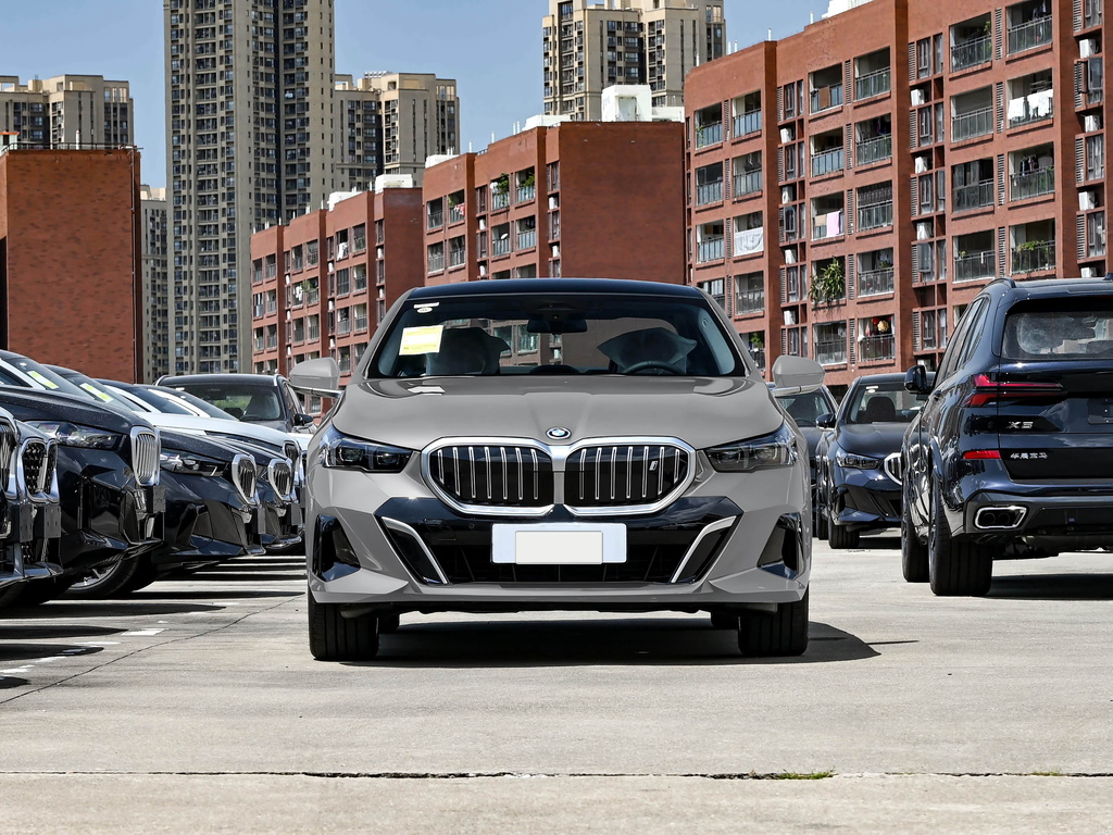 BMW i5 2026 eDrive 35L M Sport Package