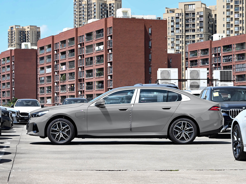 BMW i5 2026 eDrive 35L M Sport Package