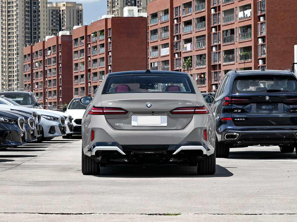 BMW i5 2026 eDrive 35L M Sport Package