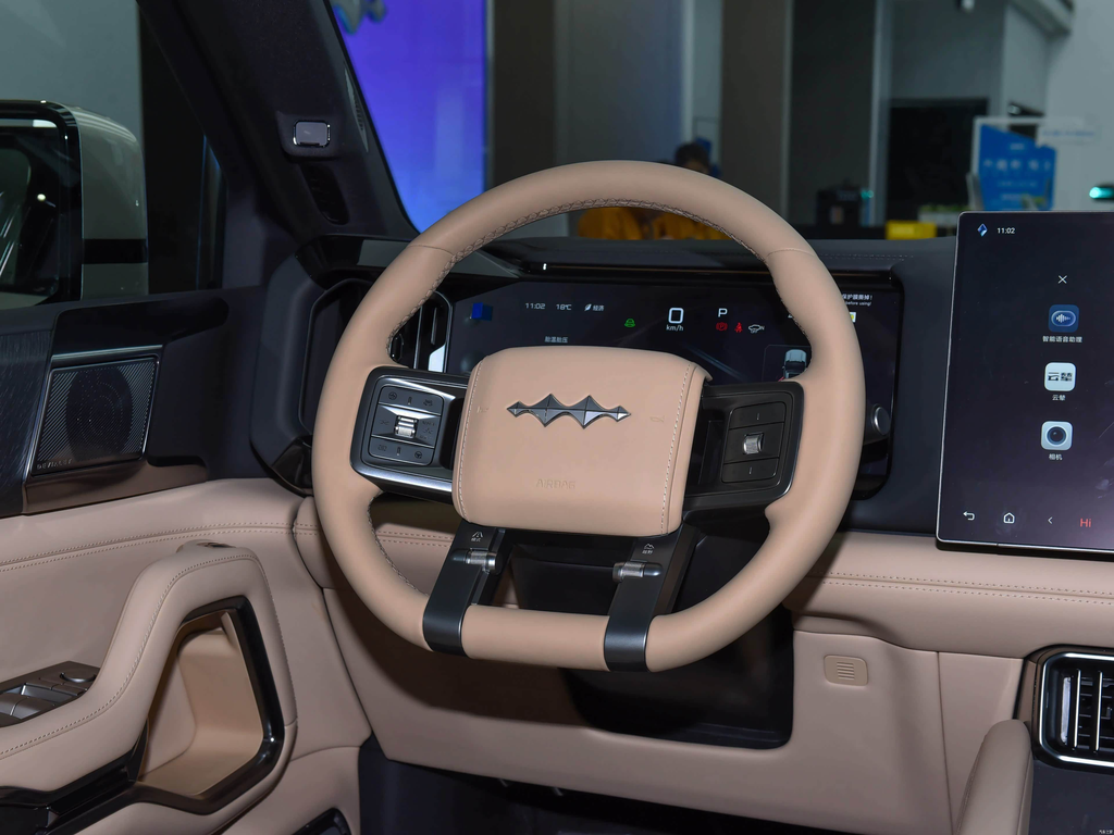 Fangchengbao Leopard 8 2025 Smart Brave Luxury 5-Seat