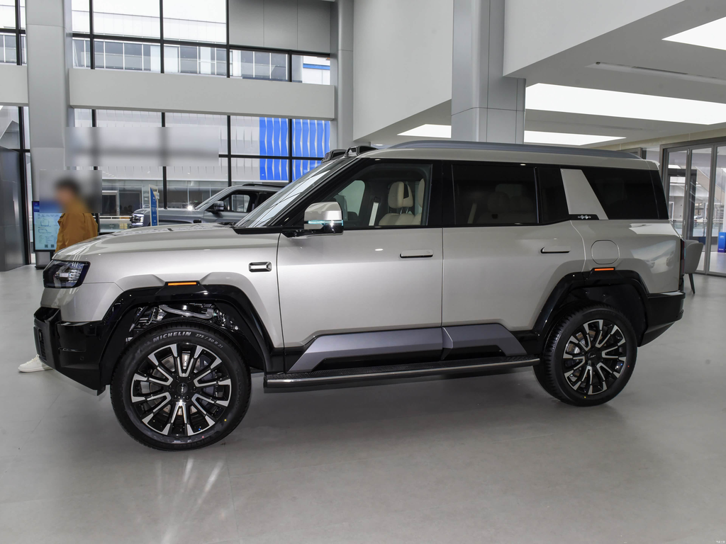 Fangchengbao Leopard 8 2025 Smart Brave Luxury 5-Seat