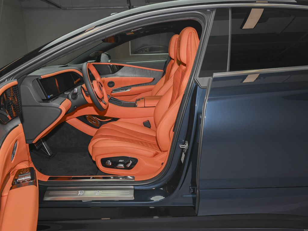 Yangwang U7 2025 EV Five-Seat Luxury Edition