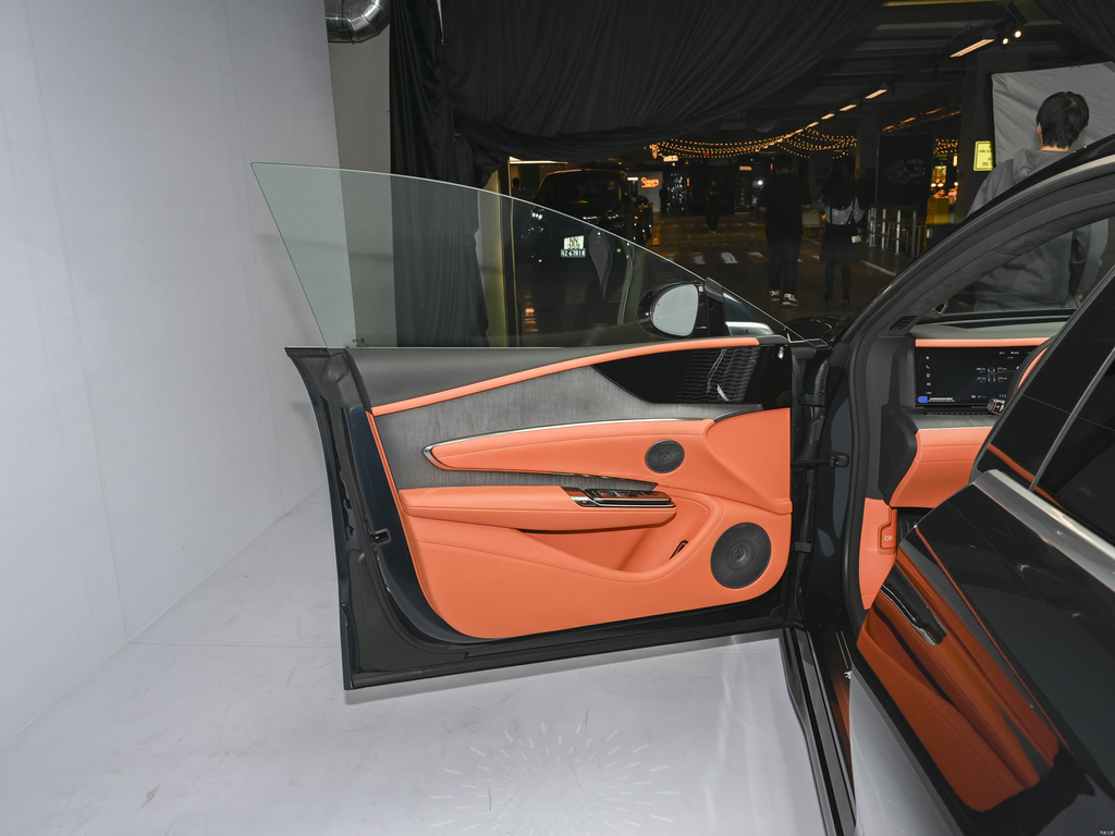 Yangwang U7 2025 EV Five-Seat Luxury Edition