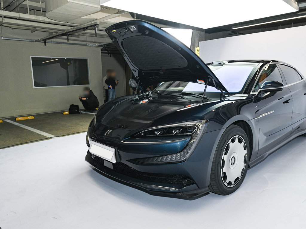 Yangwang U7 2025 EV Five-Seat Luxury Edition