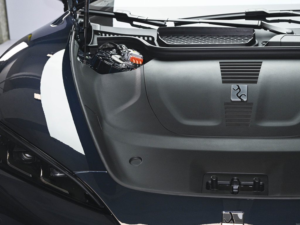 Yangwang U7 2025 EV Five-Seat Luxury Edition