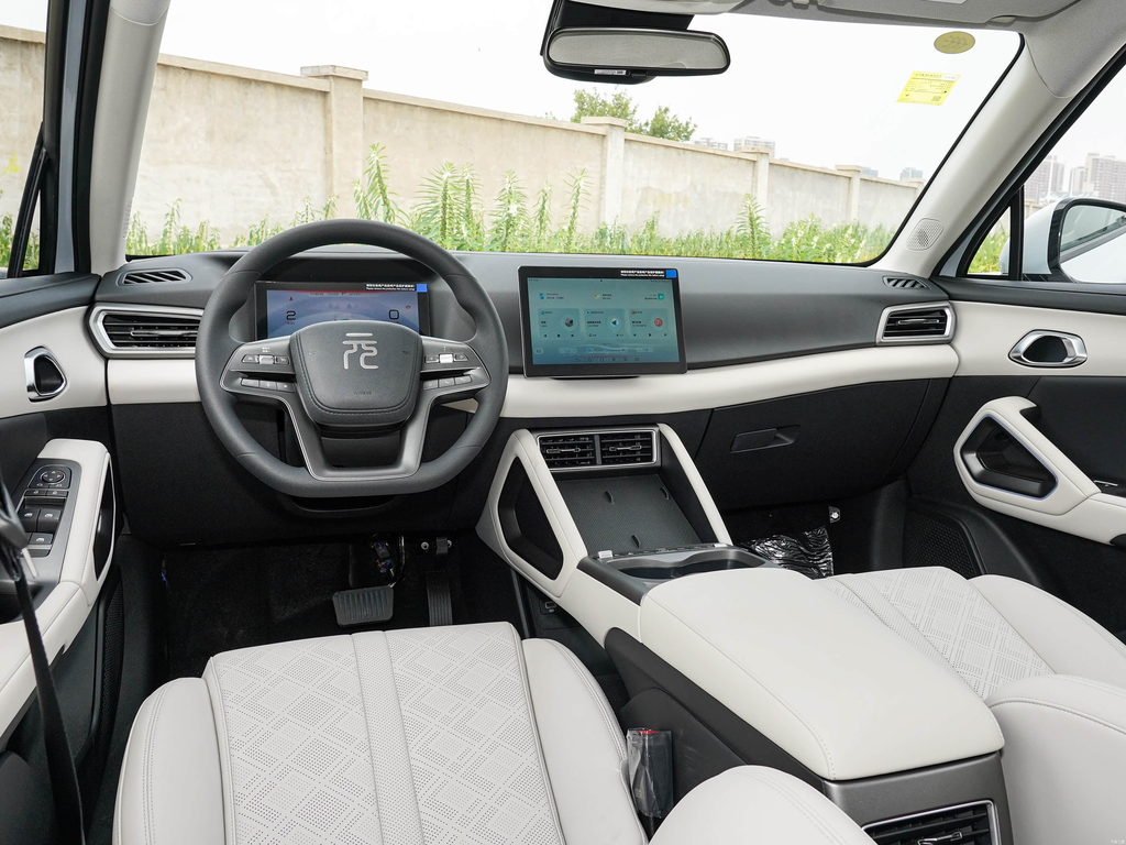 BYD Yuan UP 2025 301KM Pilot Edition