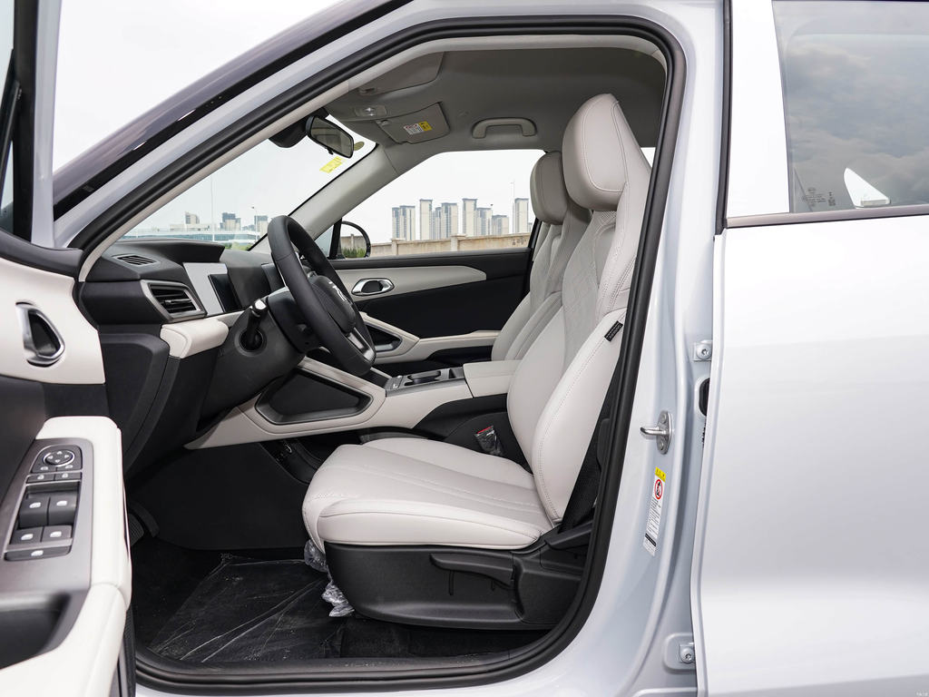 BYD Yuan UP 2025 301KM Pilot Edition
