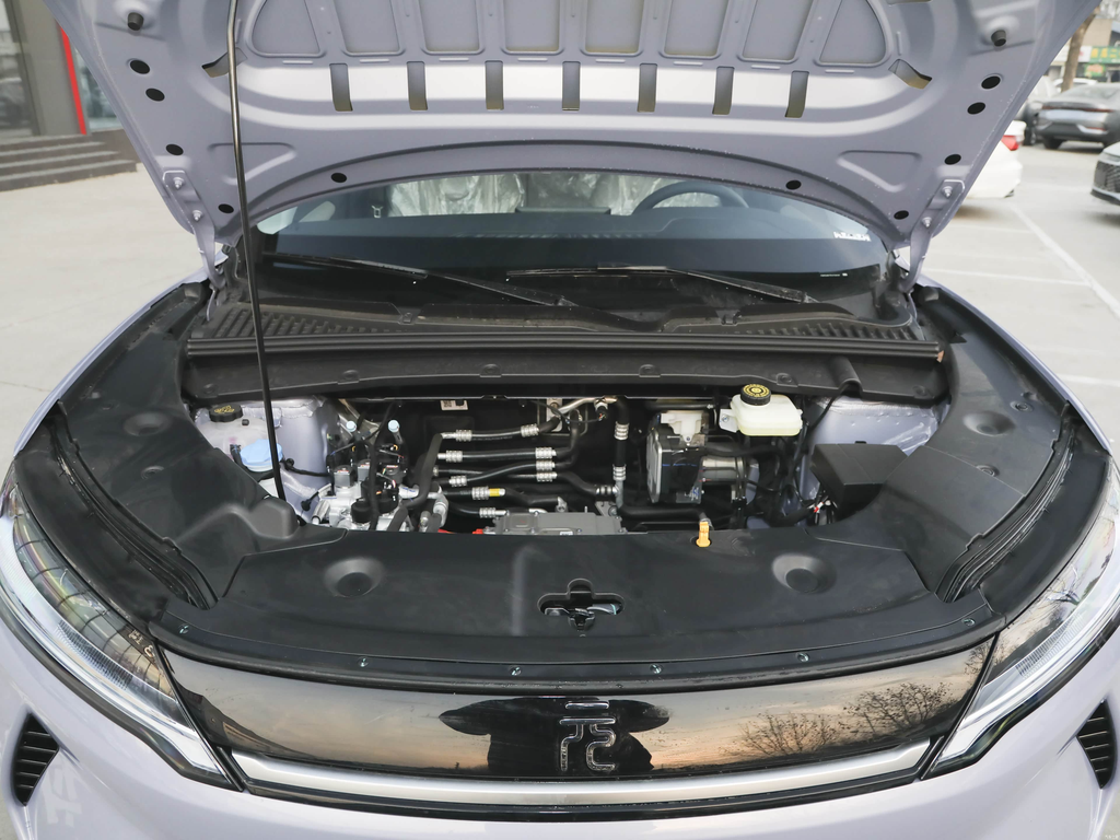 BYD Yuan UP 2025 301KM Pilot Edition