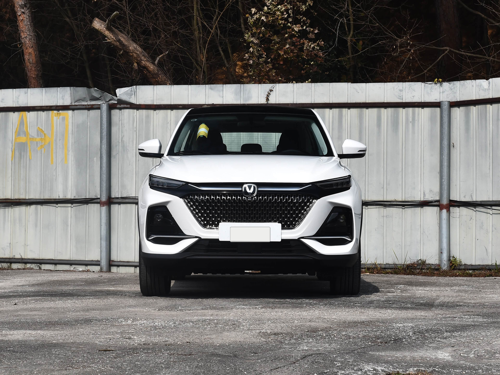 Changan X7 PLUS 2024 1.5T Manual Comfort 5-Seat