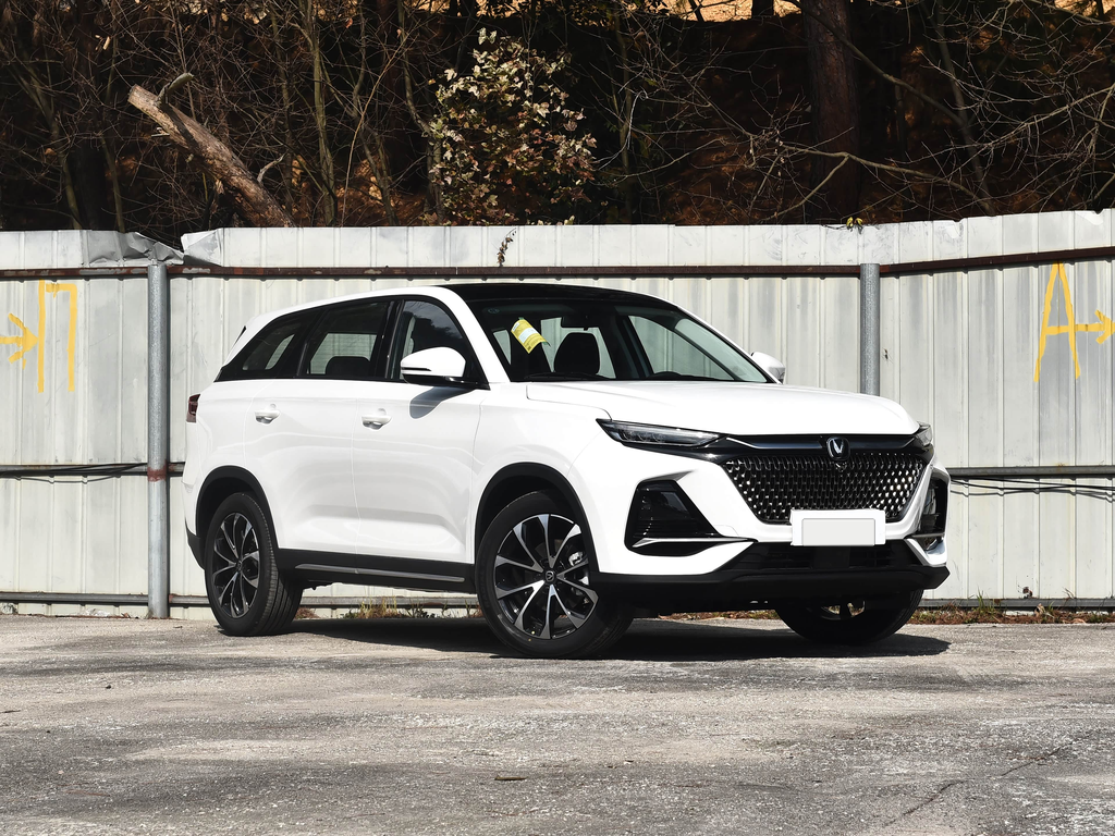 Changan X7 PLUS 2024 1.5T Manual Comfort 5-Seat