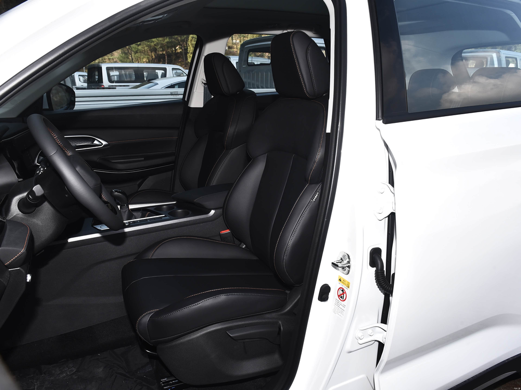 Changan X7 PLUS 2024 1.5T Manual Comfort 5-Seat