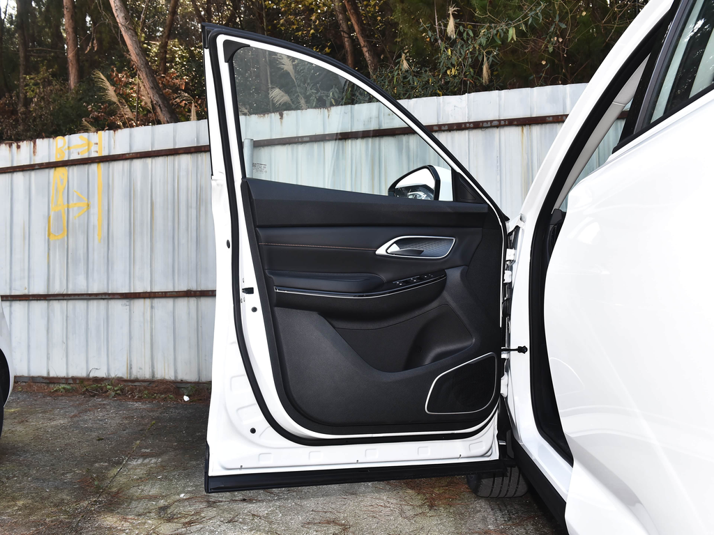 Changan X7 PLUS 2024 1.5T Manual Comfort 5-Seat