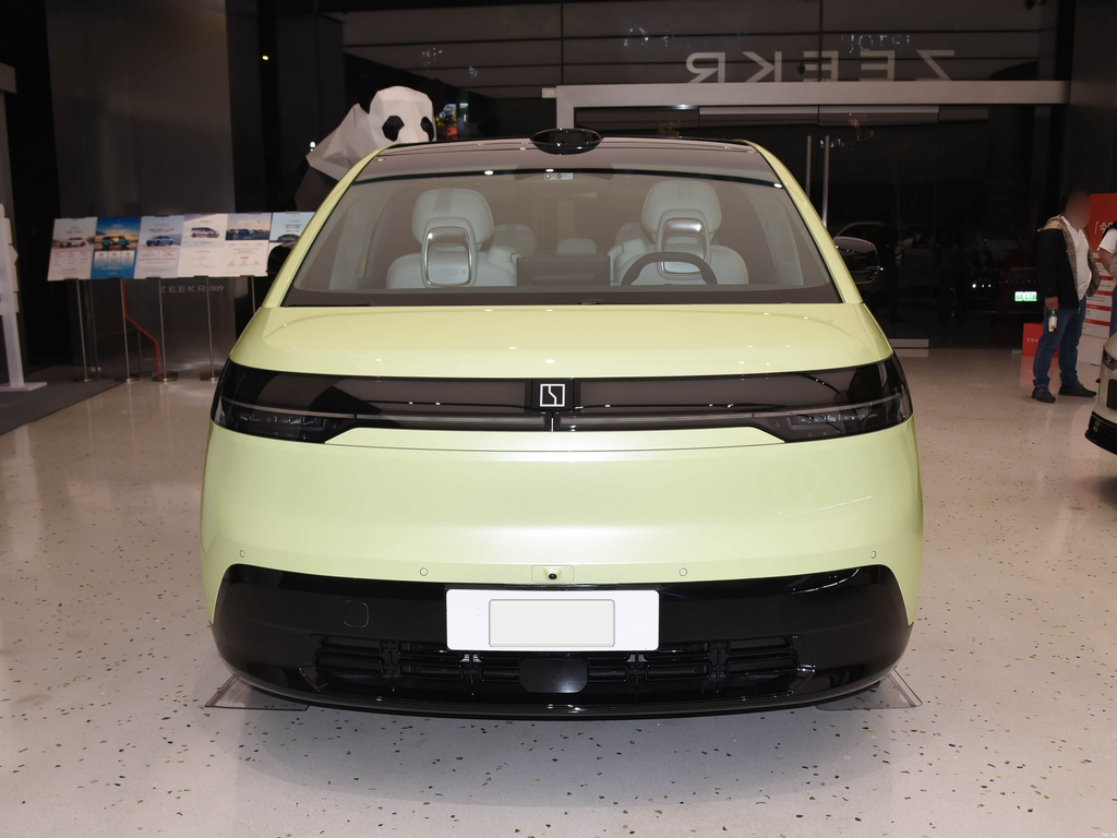 Zeekr MIX 2025 Smart Drive Edition