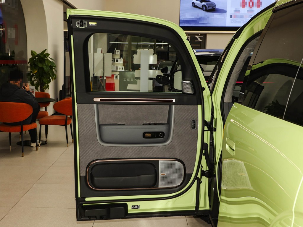 Zeekr MIX 2025 Smart Drive Edition