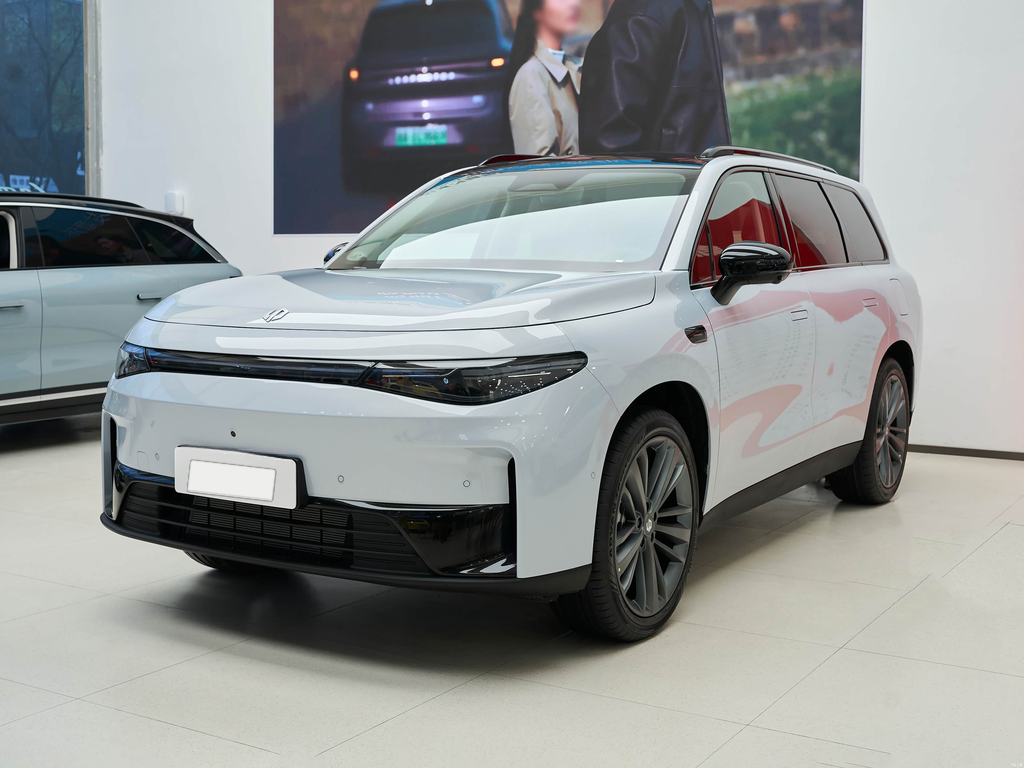 Leapmotor C16 2026 REEV 200 Premium 6-Seat