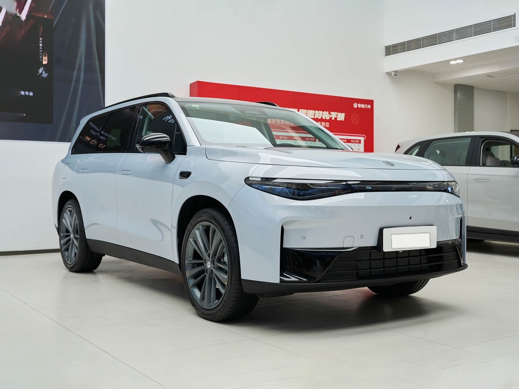 Leapmotor C16 2026 REEV 200 Premium 6-Seat