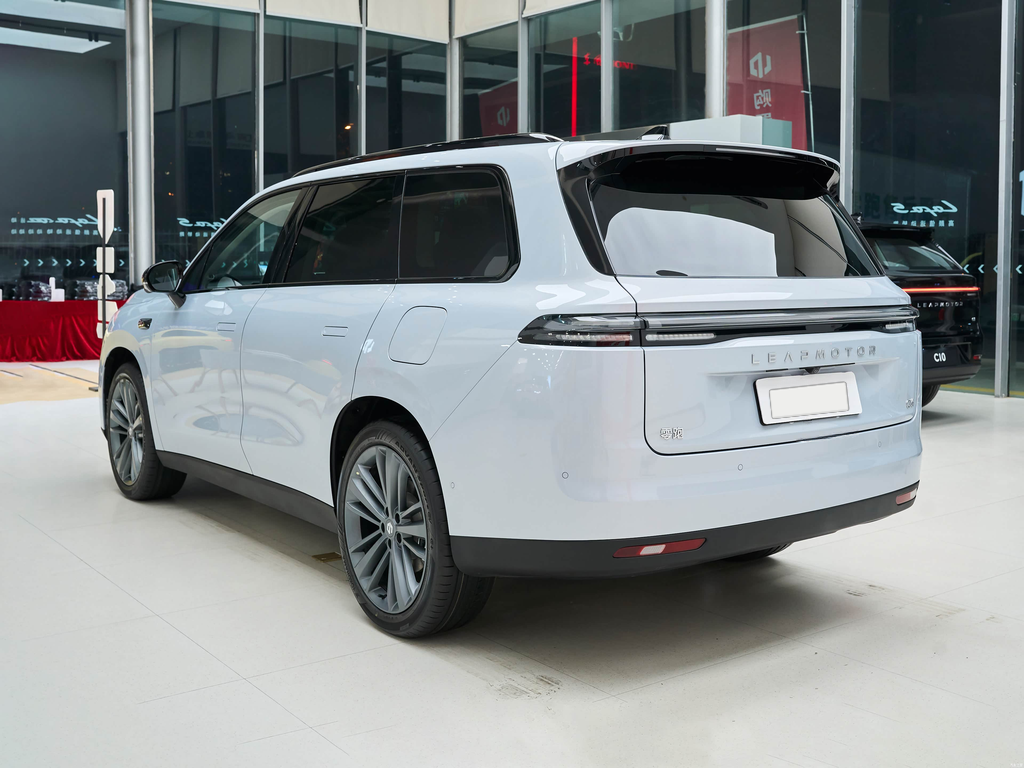 Leapmotor C16 2026 REEV 200 Premium 6-Seat