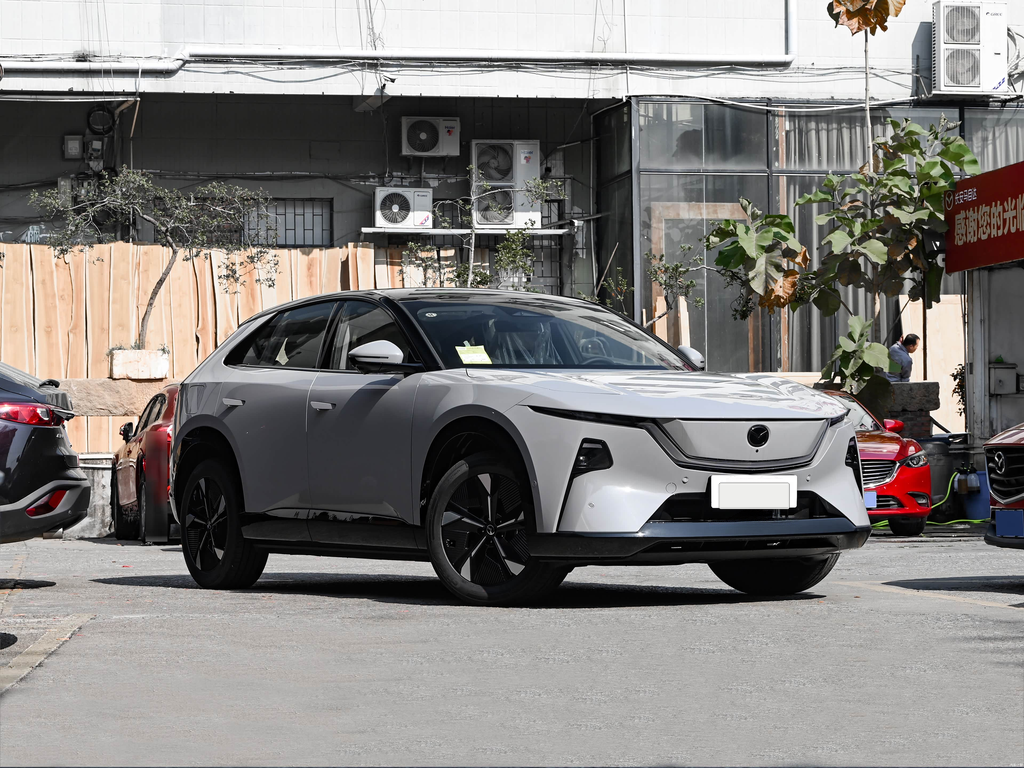 Mazda EZ-60 2026 REEV 200 Pro