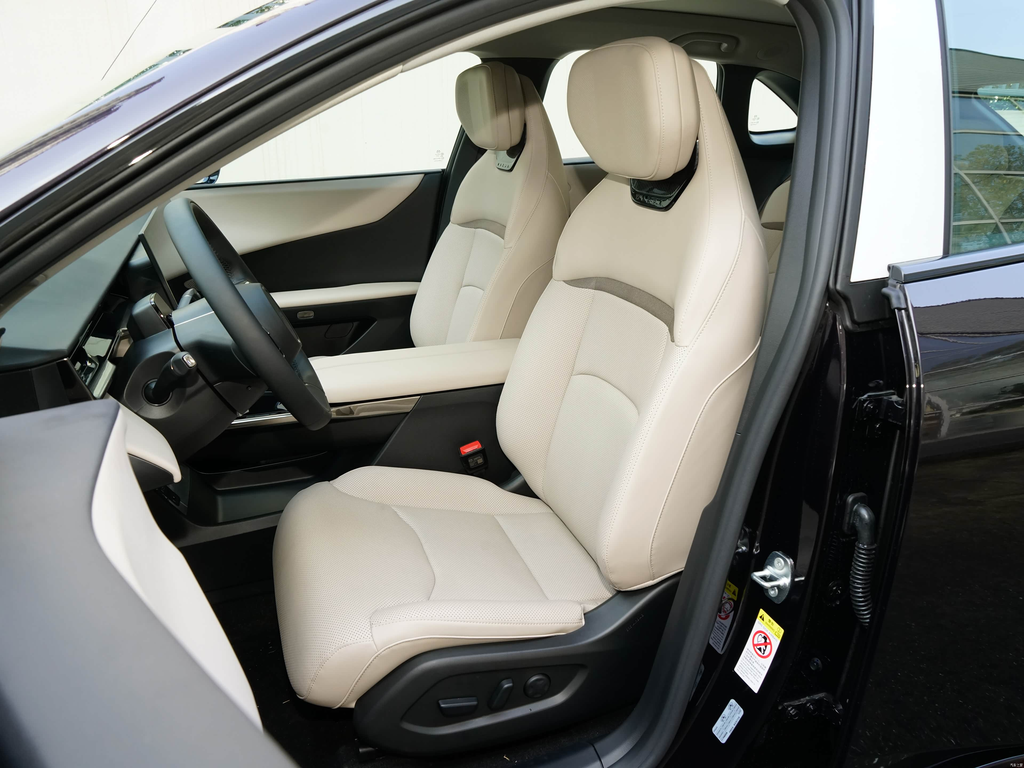 Mazda EZ-60 2026 REEV 200 Pro