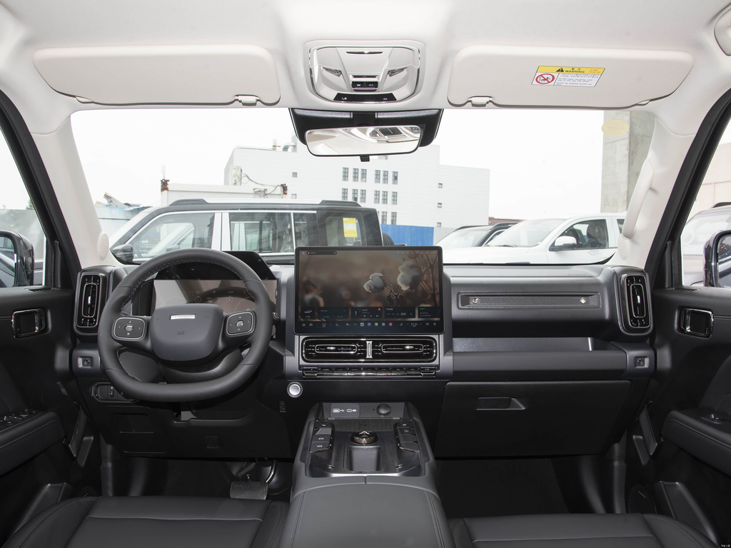Haval Menglong Petrol 2025 2.0T 4WD Pro