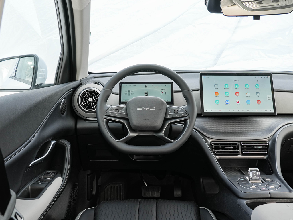 BYD Sealion 05 DM-i 2025 Smart Drive 75KM Luxury