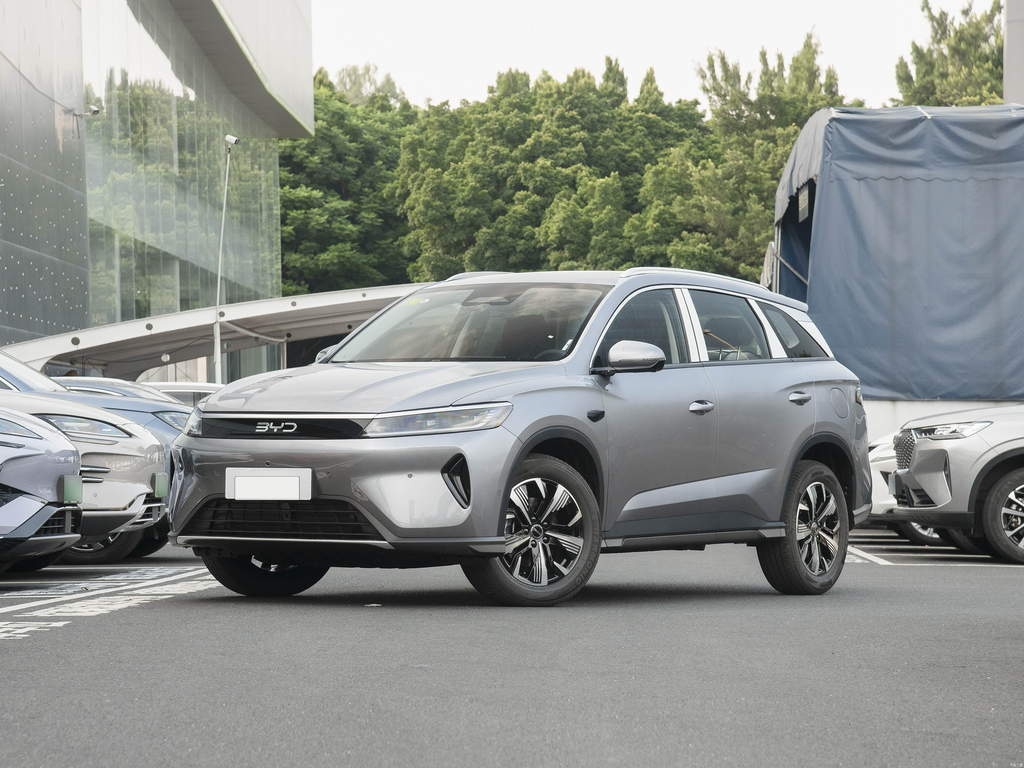 BYD Sealion 05 DM-i 2025 Smart Drive 75KM Luxury