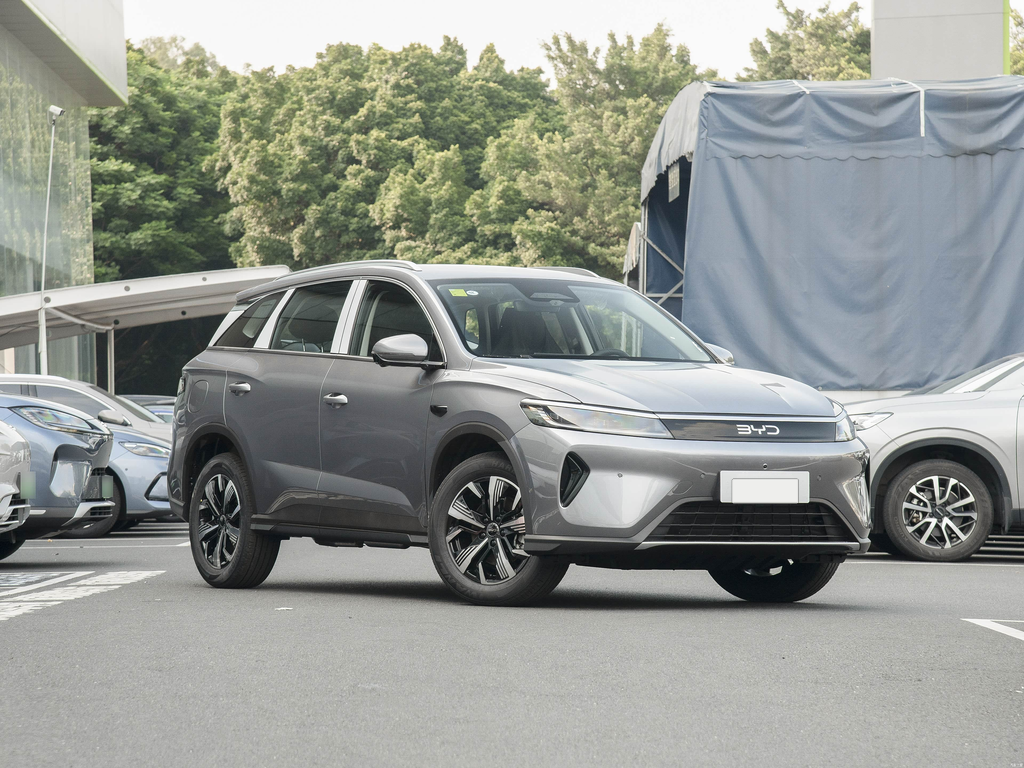 BYD Sealion 05 DM-i 2025 Smart Drive 75KM Luxury