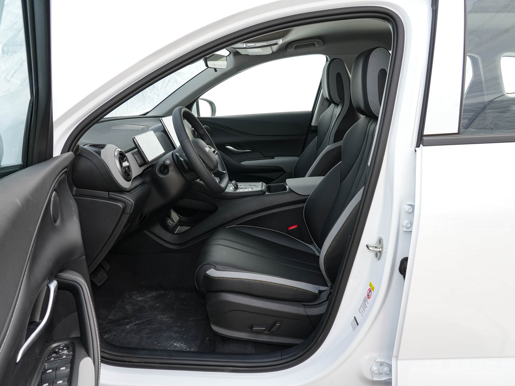 BYD Sealion 05 DM-i 2025 Smart Drive 75KM Luxury