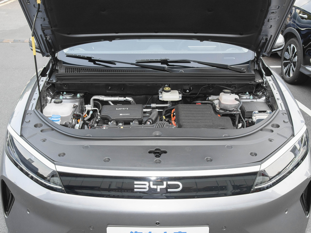 BYD Sealion 05 DM-i 2025 Smart Drive 75KM Luxury