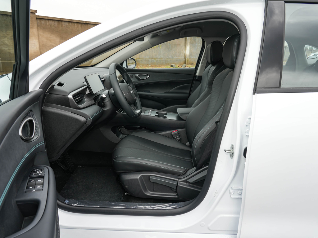 BYD Seal 05 DM-i 2026 128KM Luxury