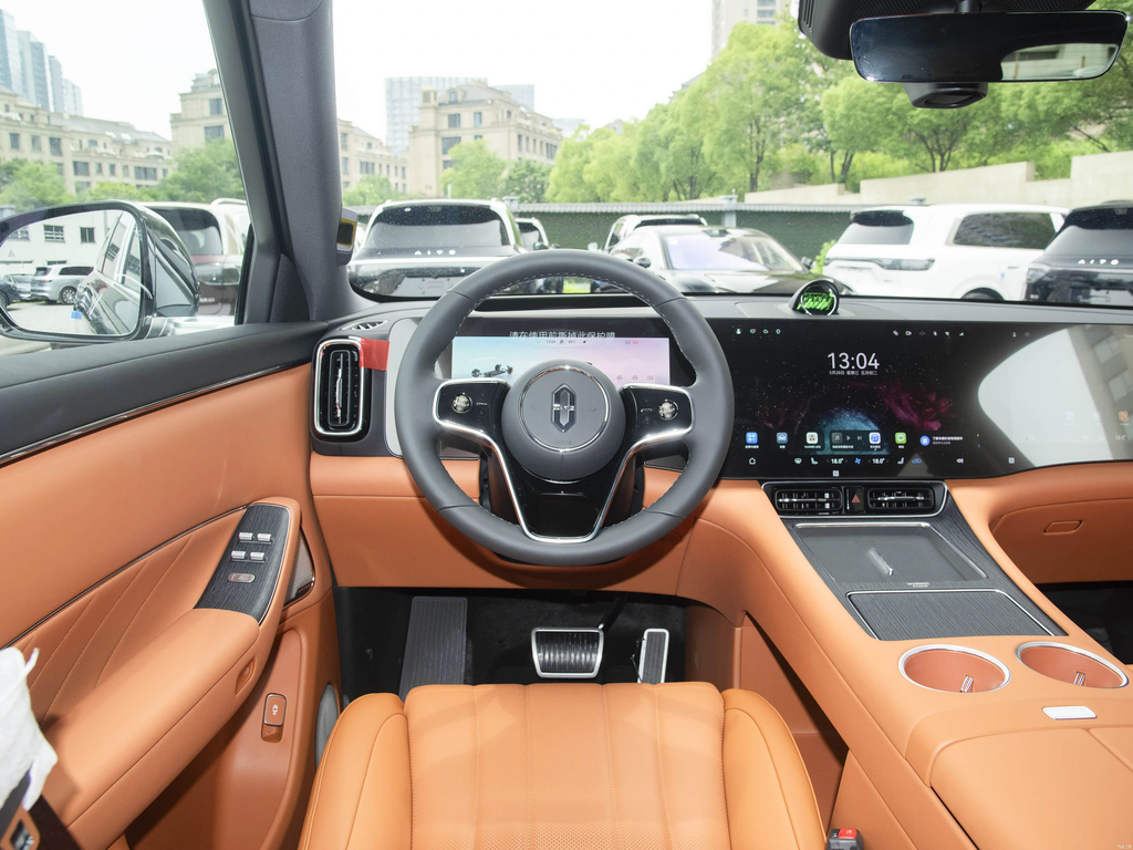 AITO M8 2025 REEV Max 37kWh 6-Seat