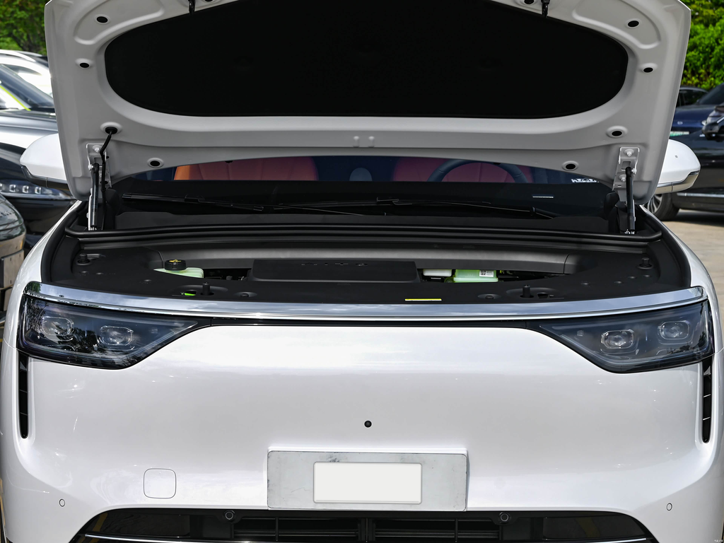AITO M8 2025 REEV Max 37kWh 6-Seat