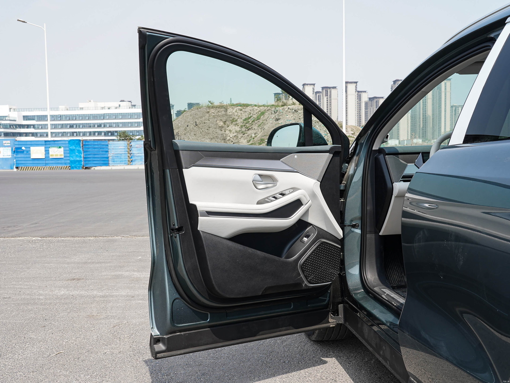 BYD Tang L 2025 DM 215KM LiDAR Flagship
