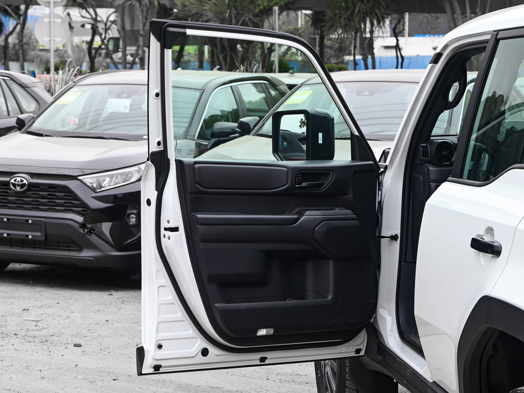 Toyota Land Cruiser Prado 2025 2.4T BX Edition
