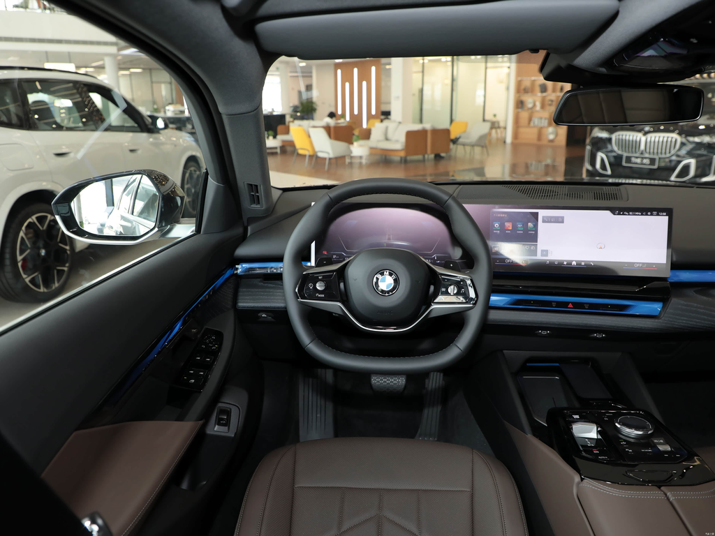 BMW 5 Series 525Li 2026 Luxury Package