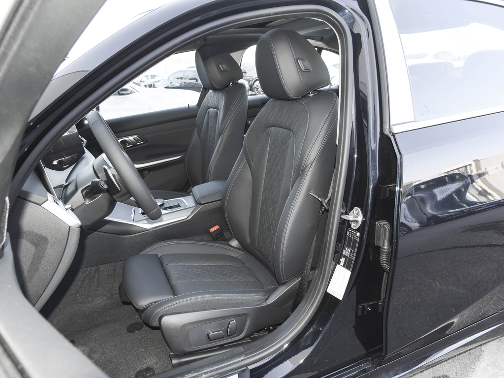 BMW 3 Series 325i M Sport Package 2025