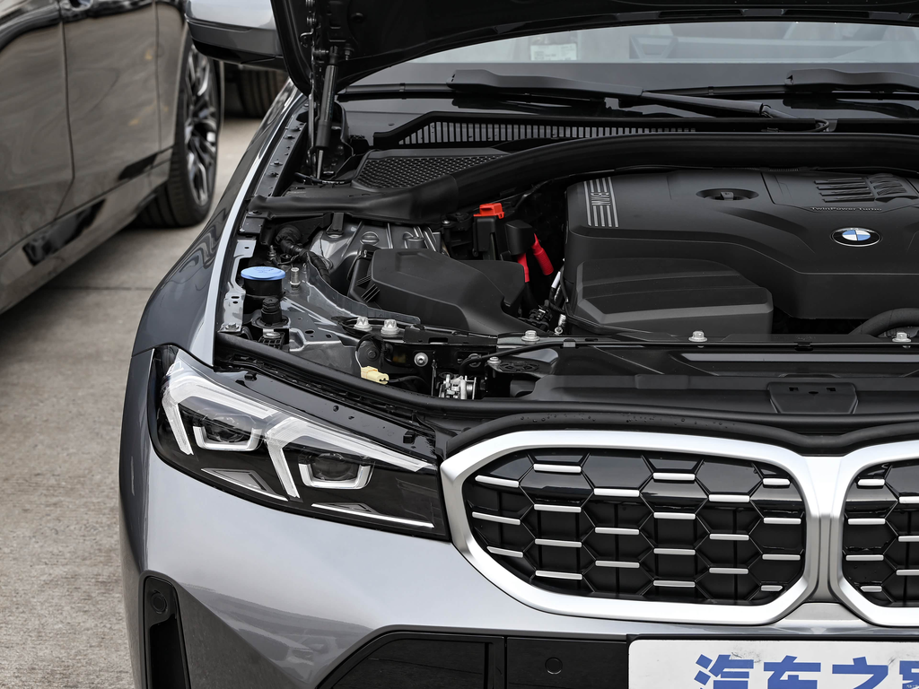 BMW 3 Series 325i M Sport Package 2025