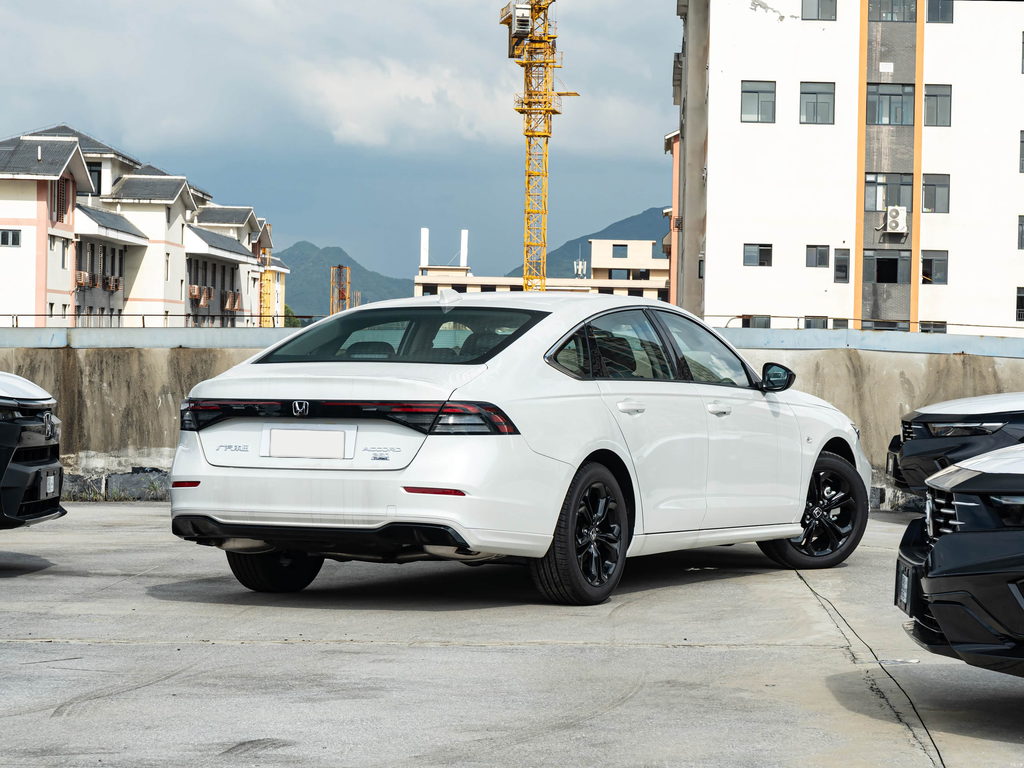 Honda Accord Sport Series 260TURBO 2025 Comfort
