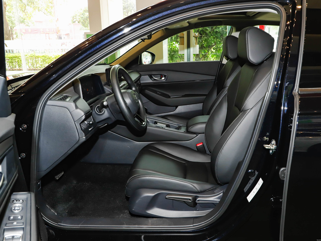 Honda Accord Sport Series 260TURBO 2025 Comfort