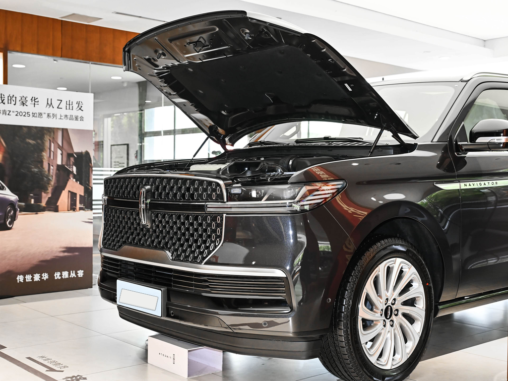 Lincoln Navigator 2025 3.5T President Edition