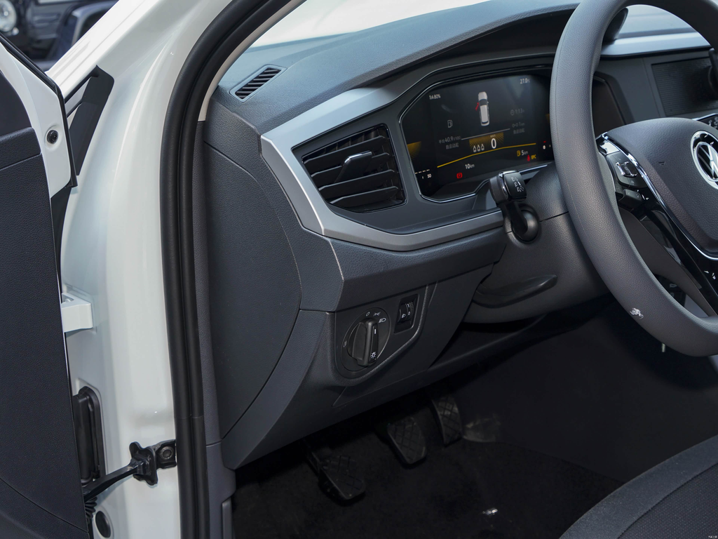 Volkswagen Polo 2023 Plus 1.5L MT