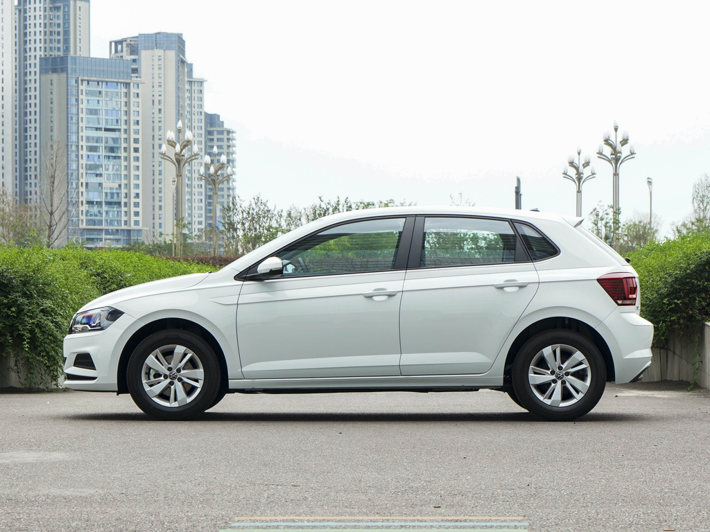 Volkswagen Polo 2023 Plus 1.5L MT