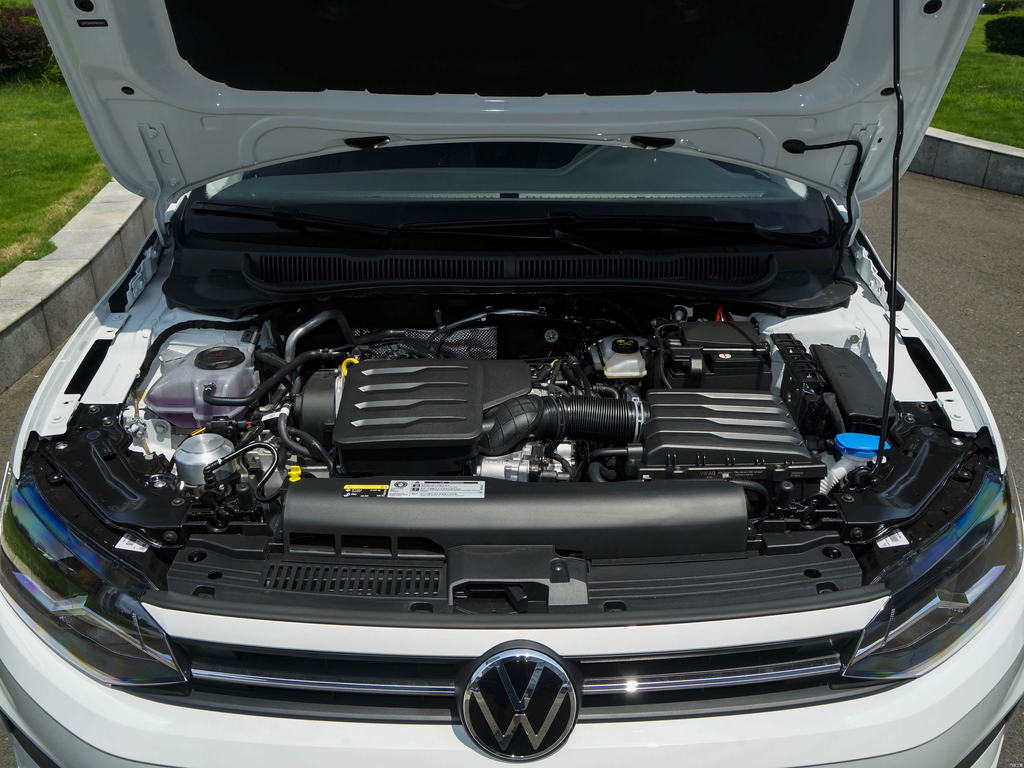 Volkswagen Polo 2023 Plus 1.5L MT