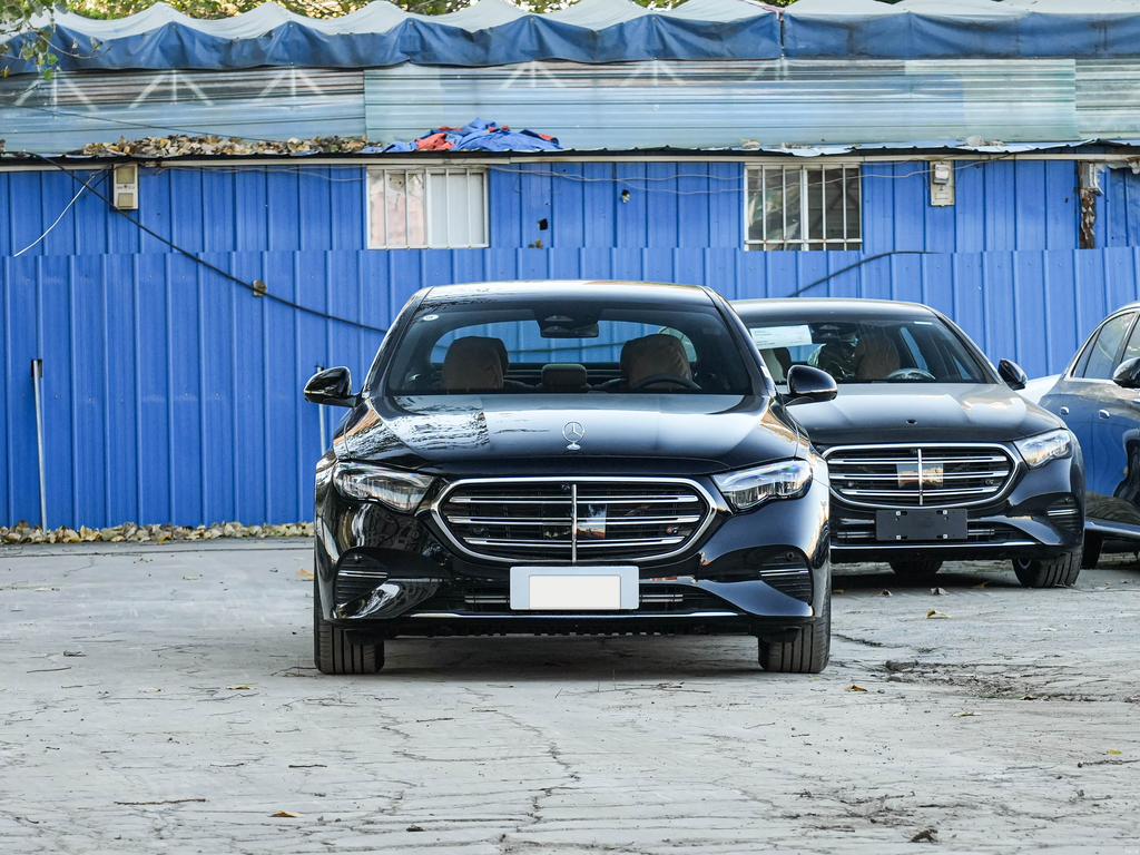 Mercedes-Benz E260L 2026 Classic Edition