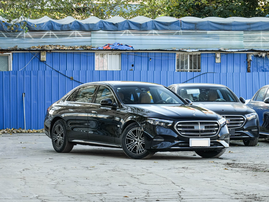 Mercedes-Benz E260L 2026 Classic Edition