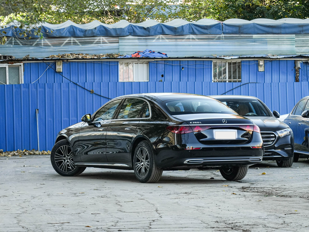 Mercedes-Benz E260L 2026 Classic Edition