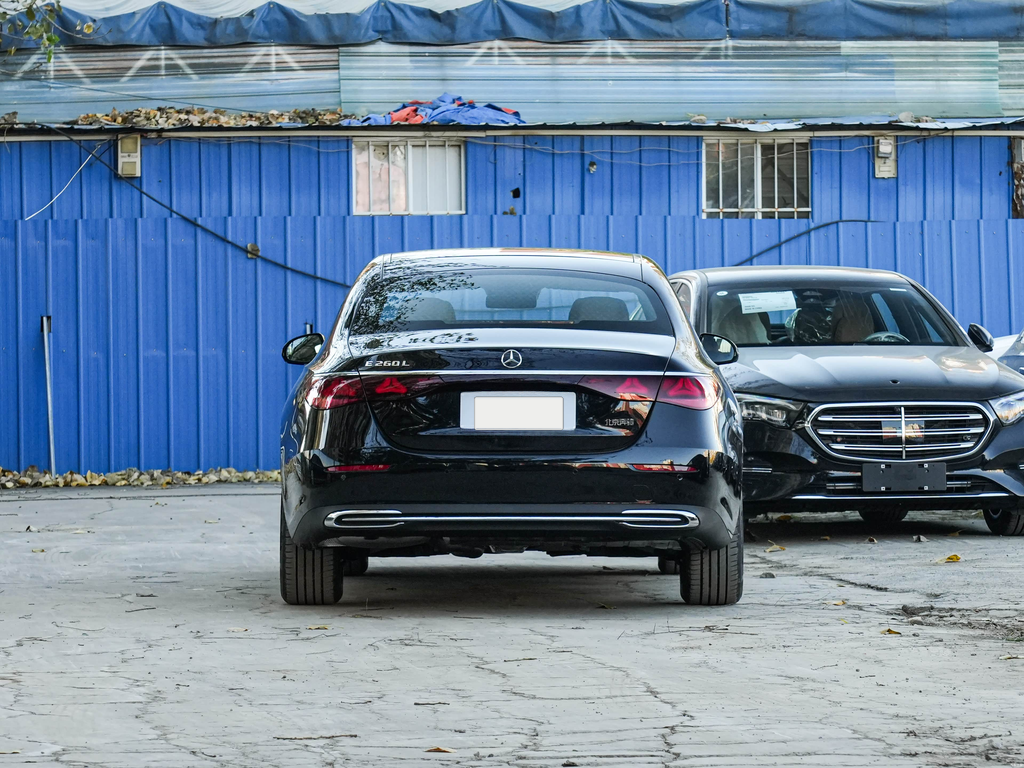 Mercedes-Benz E260L 2026 Classic Edition
