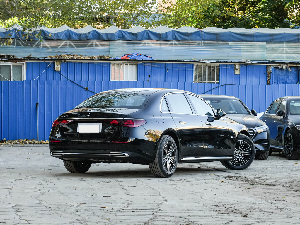 Mercedes-Benz E260L 2026 Classic Edition