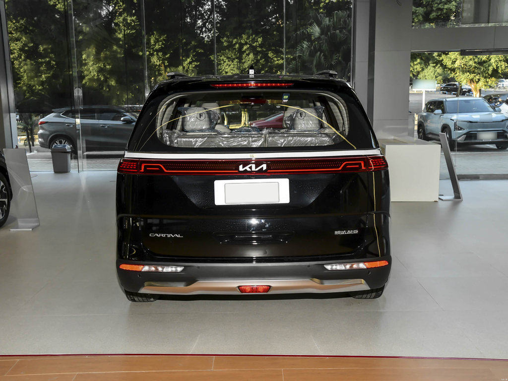 Kia Carnival 2026 2.0T Luxury Edition