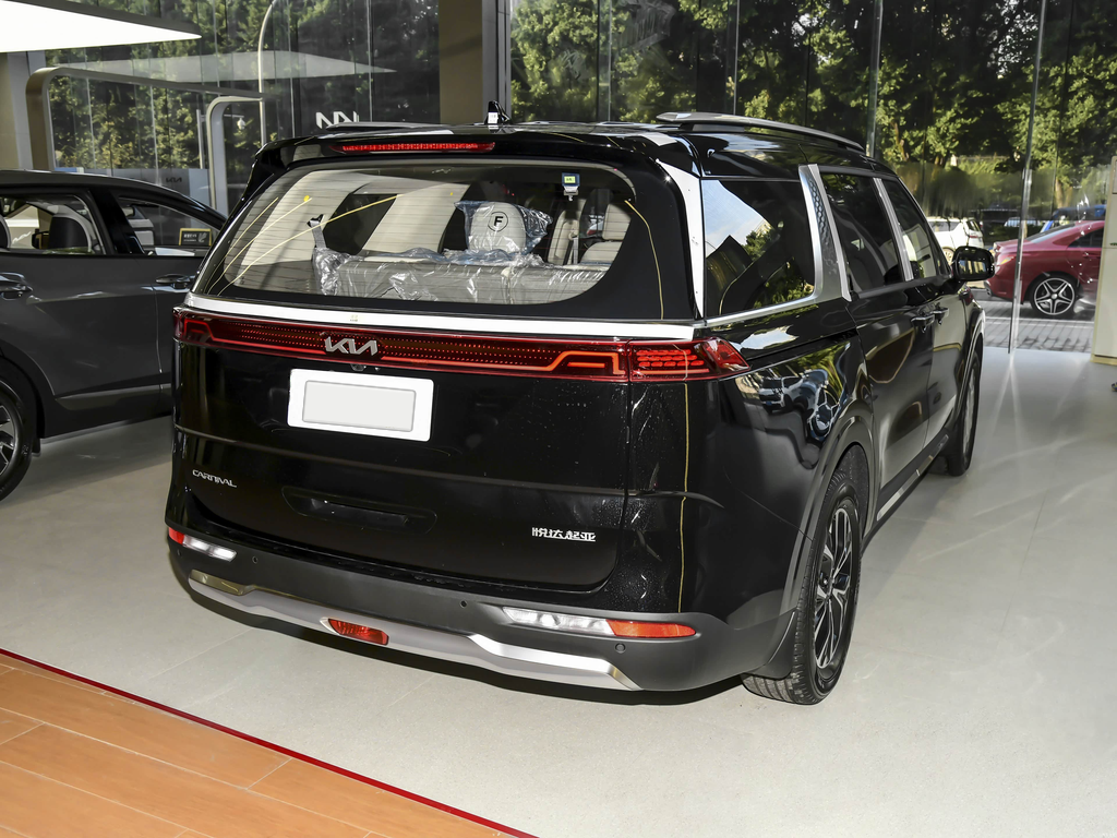 Kia Carnival 2026 2.0T Luxury Edition